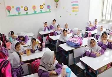 تخلف مدارس دولتی محرز شد؟