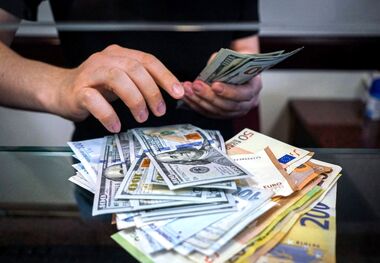 قیمت یورو و دلار امروز چند؟