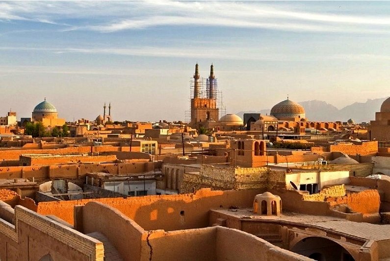 سفر چهار روزه به یزد چقدر آب می‌خورد؟