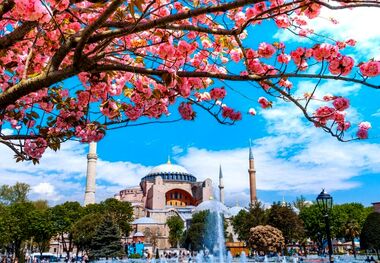 قیمت تور استانبول؛ تور چهار روزه معادل حقوق سه ماه کارگران!