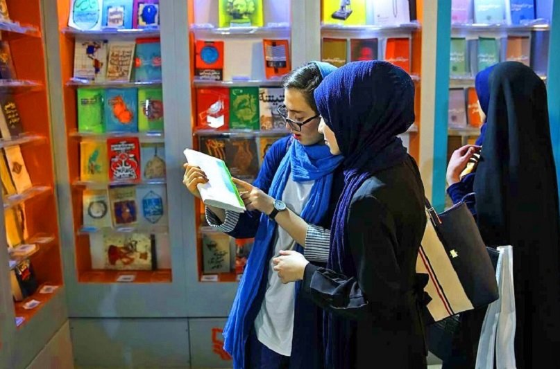 تورم کتاب از تورم کشور پیشی گرفت/ 14 برابر شدن قیمت کتاب در 10 سال