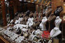 فرمانروایی طلا در سایه سقوط دلار