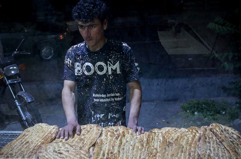 نان رسماً گران شد؛ بربری و لواش چند؟