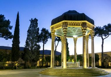 قیمت تور شیراز ویژه پاییز 1403/ دو شب اقامت چند؟