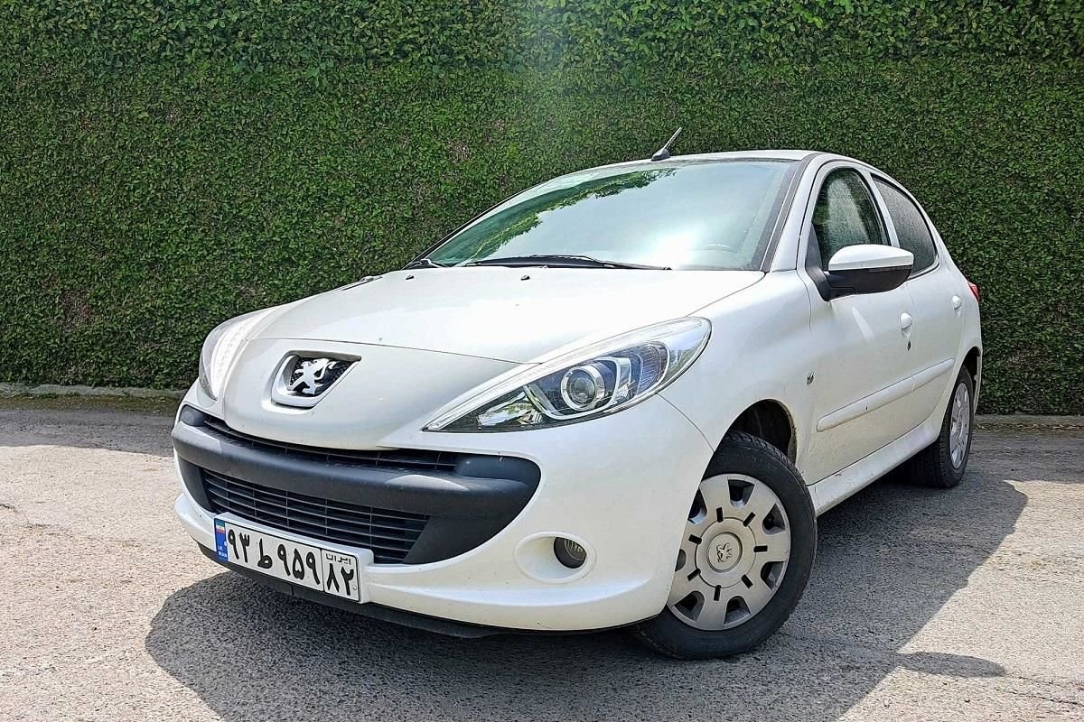 قیمت پژو 207 در کارخانه و بازار چقدر است؟