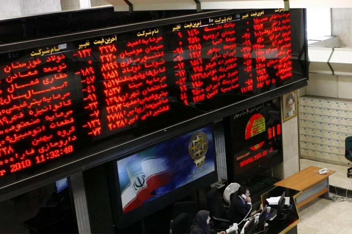  مقایسه‌ میزان سود دریافتی از بازار و صندوق مختلف/بیشترین سود ثابت را از کجا بگیریم؟ 