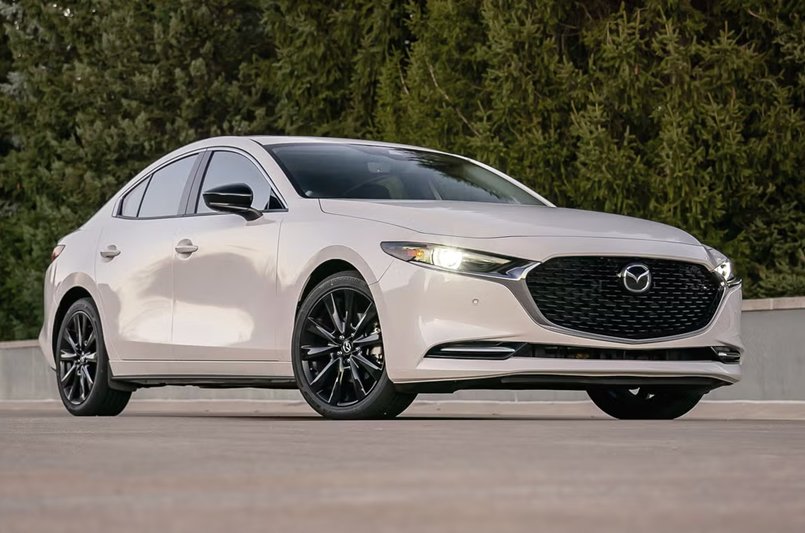 مقایسه آریزو ۸ با مزدا ۳ پریمیوم ادیشن؛ دوئل سدان لوکس چینی در برابر سامورایی ژاپنی