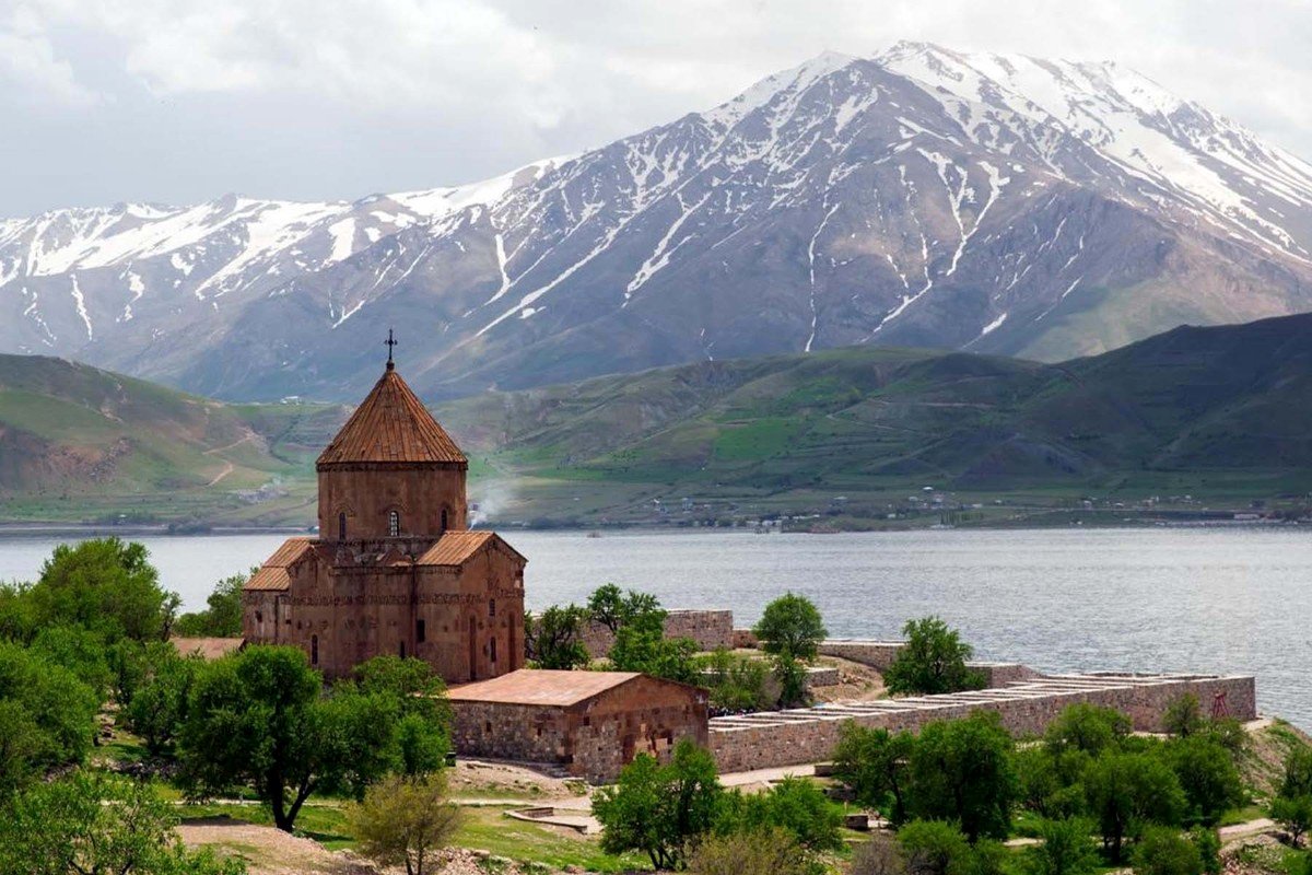 قیمت تور زمینی وان ترکیه؛ سه شب اقامت چقدر خرج دارد؟