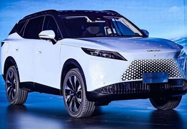 چری اومودا C7؛ شاسی‌بلند ارتقایافته فونیکس FX در راه ایران
