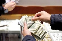 قیمت دلار با سر زمین خورد؛ روی خوش بازار به اخبار سیاسی
