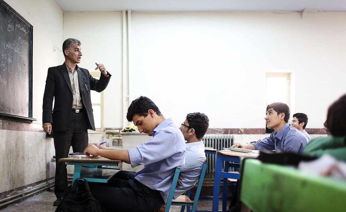 بازنشستگان استخدام میشوند