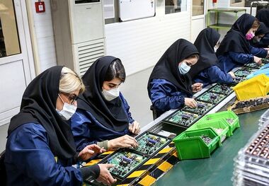 سهم زنان از جامعه کارگری؛ کمتر از 20 درصد