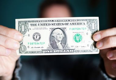 پیش‌بینی قیمت دلار تا پایان مهر؛ بازار ارز در وضعیت «انتظار»