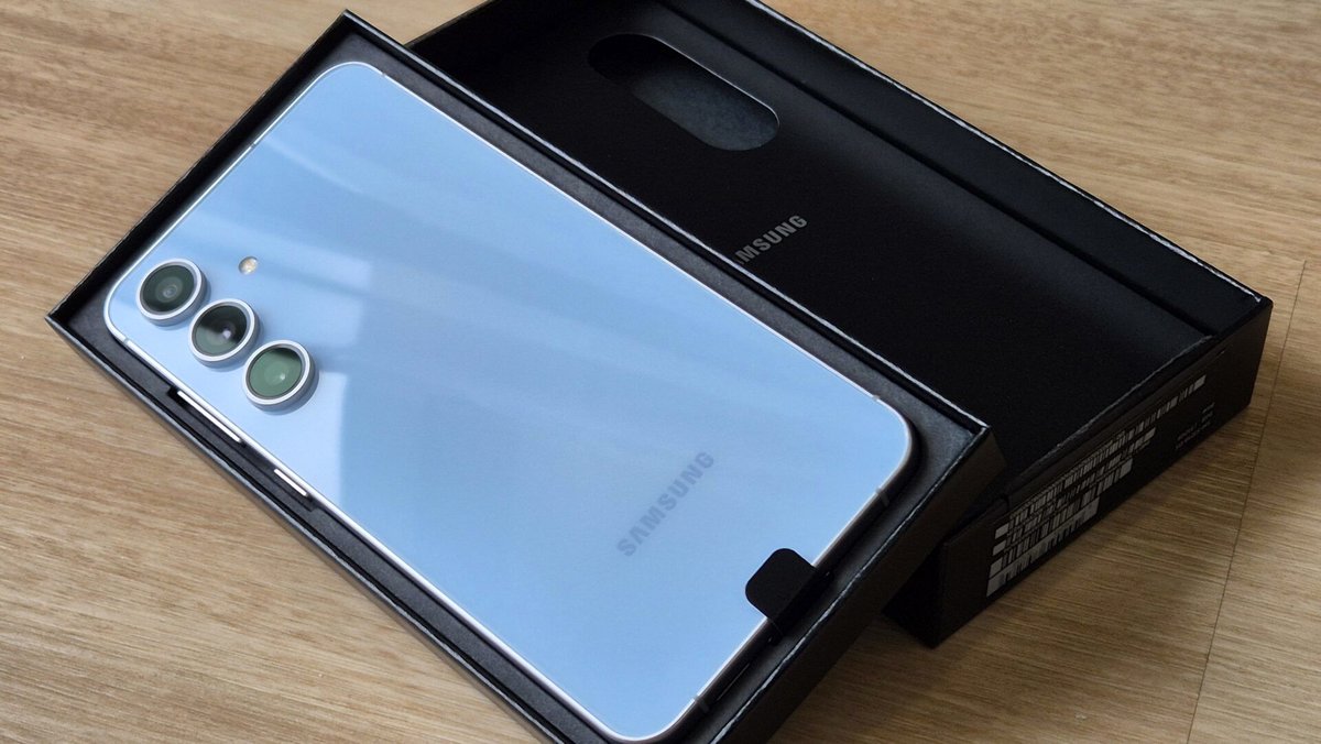 مقایسه گلکسی S24 FE و A56؛ خرید کدام ارزش بیشتری دارد؟