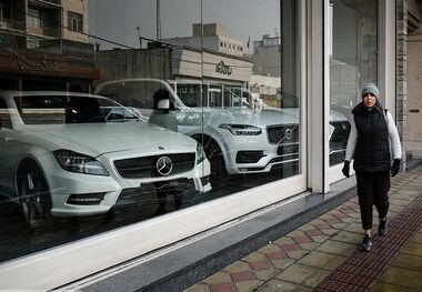 سقوط تعرفه واردات خودرو؛ بلیط ورود خودروهای خارجی صادر شد