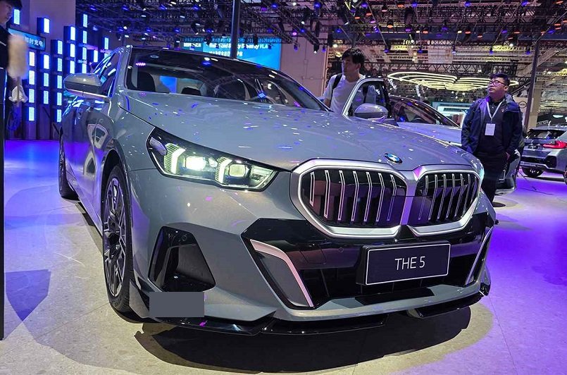 فروش ب‌ام‌و 525Li کلید خورد؛ قیمت 6.3 میلیارد