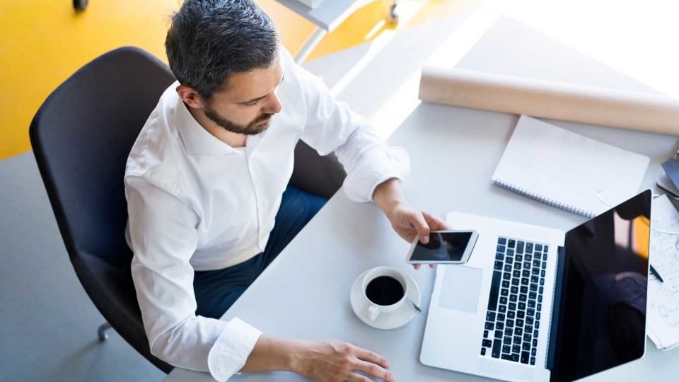 کدام شغل‌ها بالای ۴۰ میلیون تومان درآمد دارند؟