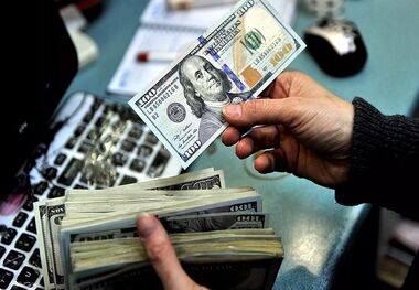 قیمت ارز کاهش پیدا می‌کند