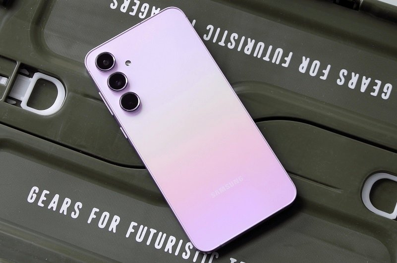 گلکسی A56؛ میانرده جدید سامسونگ چقدر ارزش خرید دارد؟