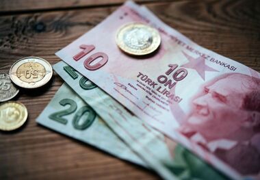 قیمت لیر ترکیه امروز 5 تیر / لیر همچنان در حال بالا رفتن