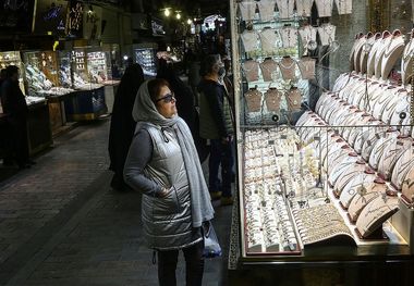 طلا  گران می‌شود