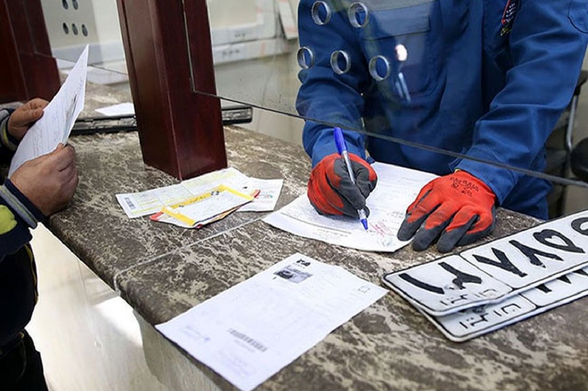 آش شله‌قلمکار پلاک‌ خودرو در ایران؛ بازگشت اعداد لاتین؟