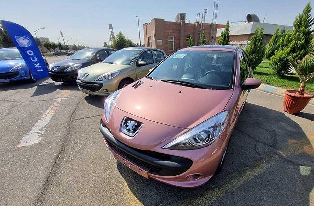 قیمت روز محصولات ایران‌خودرو دوشنبه 8 اردیبهشت/ سقوط 10 میلیونی دنا و پژو 207