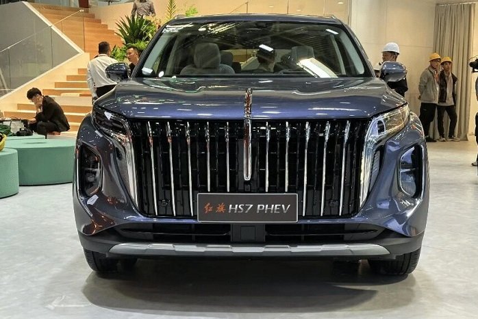 رقیب سانتافه پیش‌فروش می‌شود