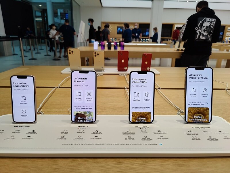 قیمت آیفون امروز ۷ فروردین ۱۴۰۳