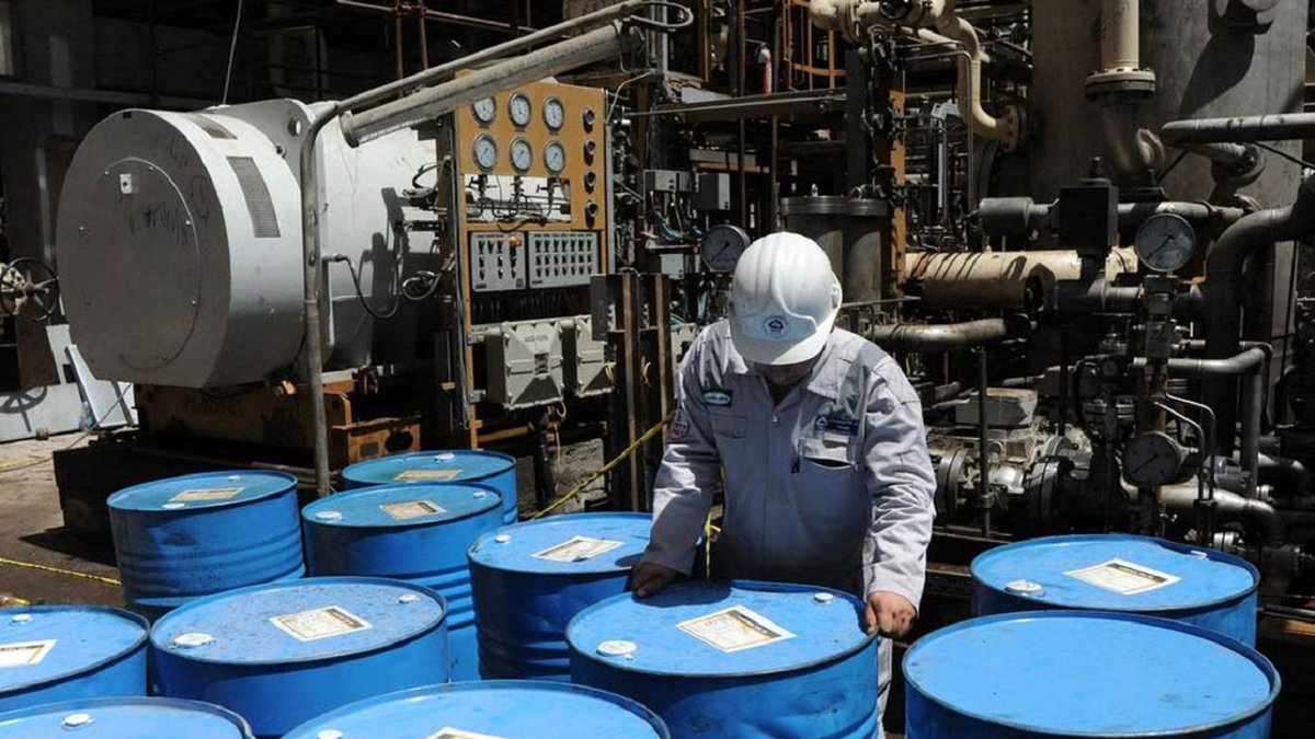 قیمت نفت امروز جمعه ۳۱ مردادماه؛ چهار روز پرتنش برای بازار