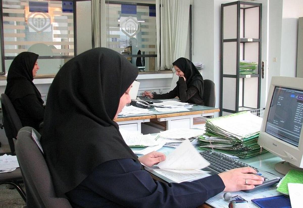 معمای عیدی 1403؛ چرا کارگران از کارمندان بیشتر عیدی میگیرند؟