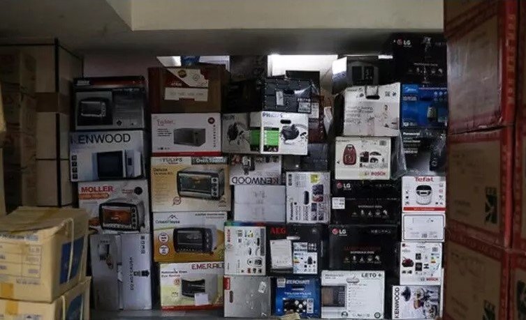 کشف ۱۵ میلیارد ریال لوازم آشپزخانه قاچاق در تهران