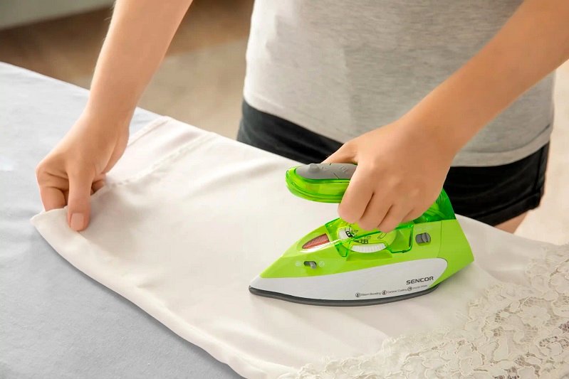 قیمت اتو بخار مسافرتی؛ خرید ارزان‌ترین مدل با کمتر از 500 هزار تومان