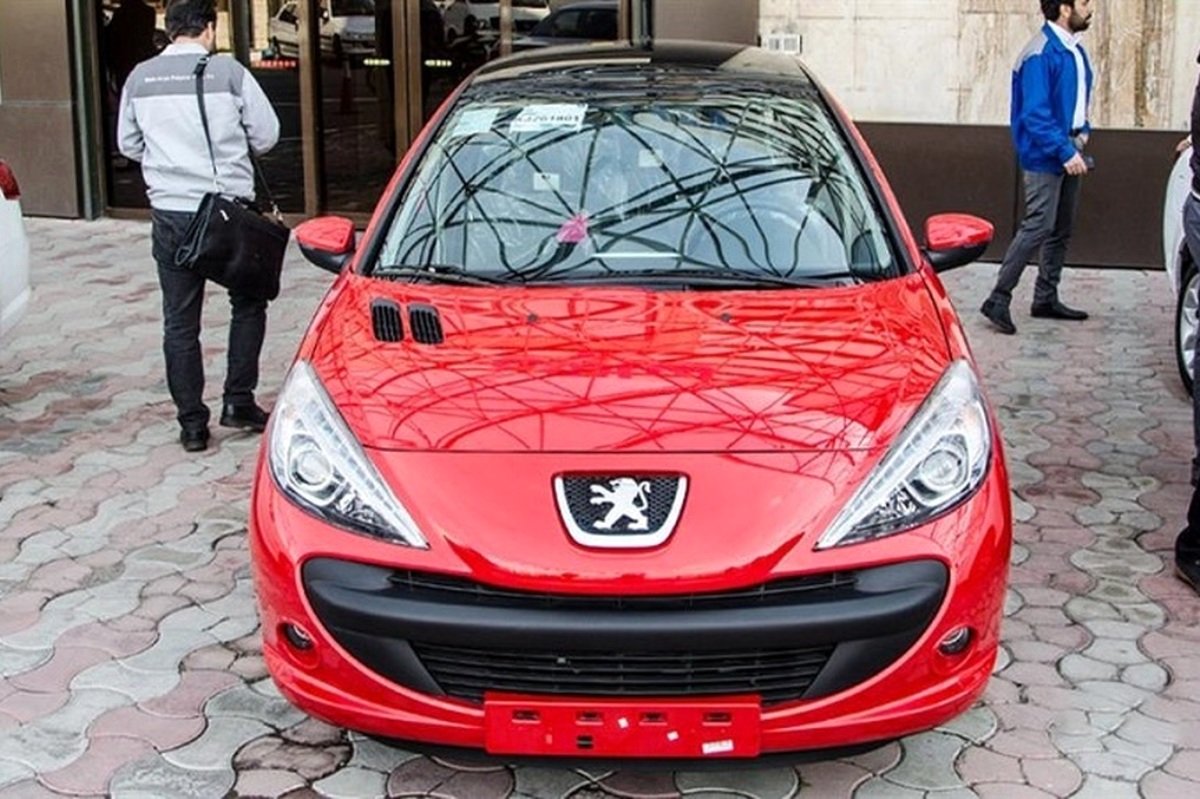 قیمت پژو ۲۰۶ و ۲۰۷ امروز ۲ تیر ۱۴۰۳ / عقب نشینی قیمت‌ها در بازار خودرو