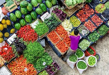 قیمت میوه و تره‌بار امروز چهارشنبه 17 بهمن/ قیمت موز، سیب قرمز و کیوی چند؟