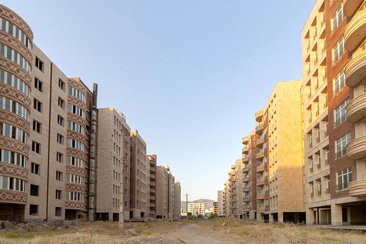 خرید آپارتمان ۹۰ متری در کرج چقدر آب می‌خورد؟