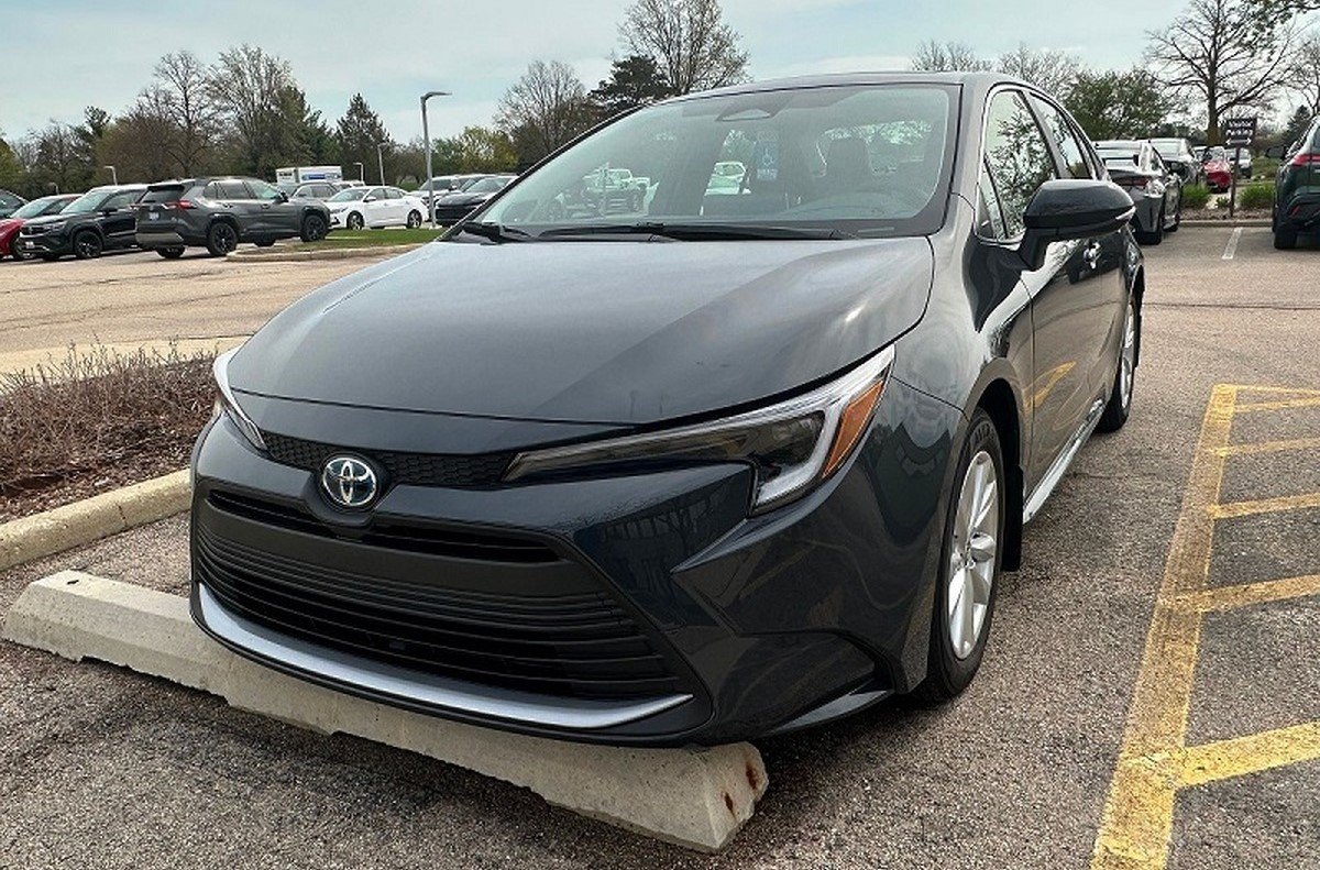 قیمت تویوتا کرولا سایپا مشخص شد؛ قاتل خودروهای چینی چند؟