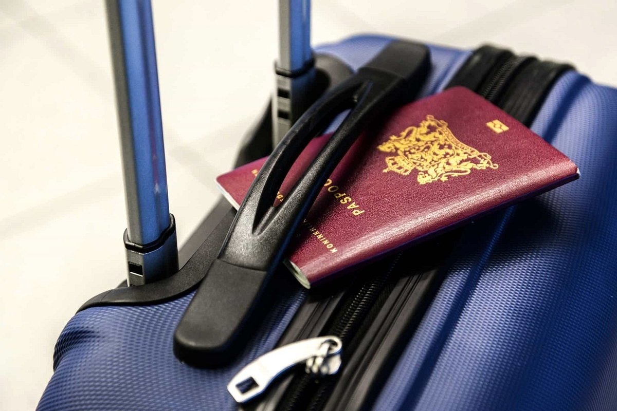 عوارض خروج از کشور برای این افراد رایگان شد