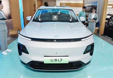 جتور شانهای L7؛ شاسی‌بلند 1.4 میلیاردی چری عرضه شد