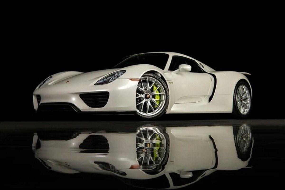 کامبک غولهای خودروسازی به ایران/ پورش، مازراتی و بنز به خط شدند