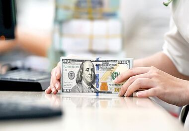 روند قیمت دلار در سال 1403 چگونه خواهد بود؟