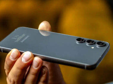 گلکسی S۲۵ FE؛ پرچمدار اقتصادی سامسونگ ارزش خرید دارد؟