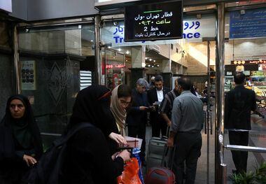 مسافران نوروزی بخوانند؛ تاریخ فروش بلیط قطار تهران - وان اعلام شد
