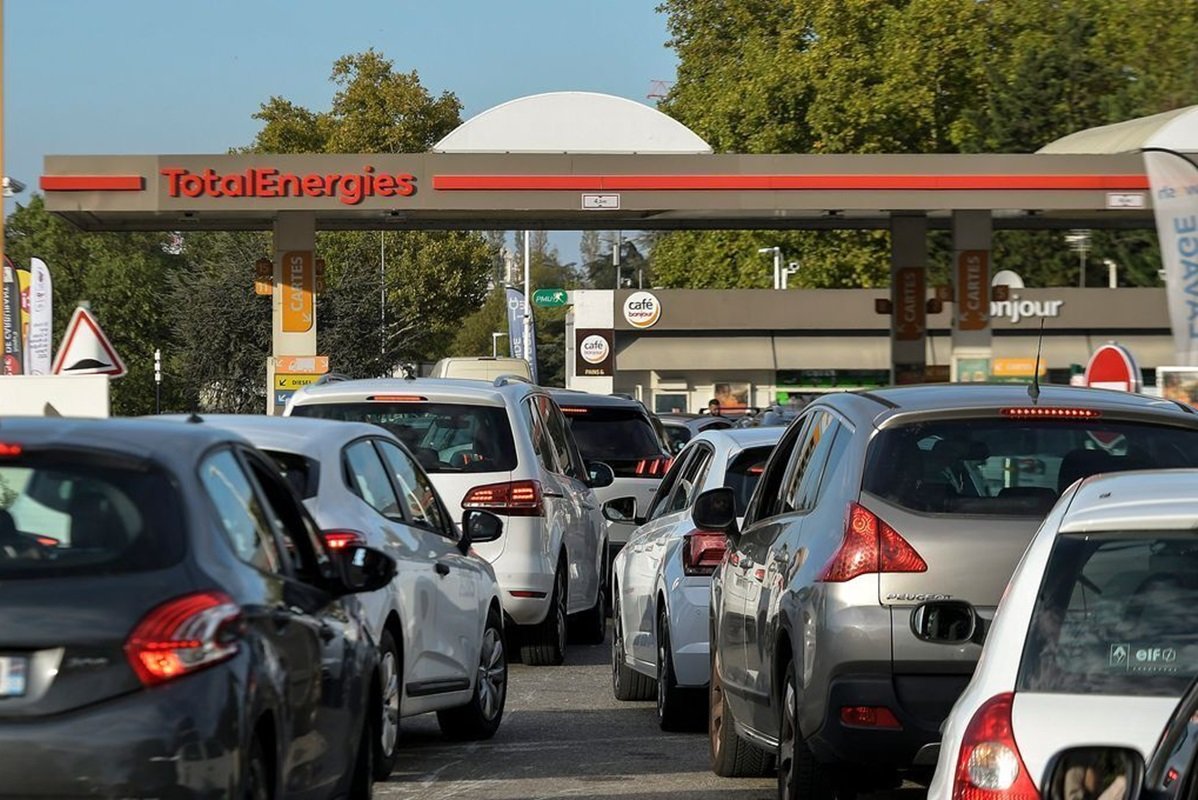 قیمت‌گذاری جدید سوخت؛ قیمت بنزین سهمیه‌ای تغییر می‌کند؟