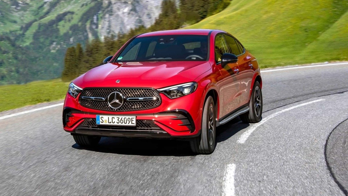 قیمت بنز در بازار امروز/ بنز دست دوم 12 میلیارد!