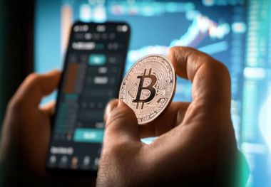 قیمت بیت‌کوین امروز دوشنبه 13 فروردین 1403