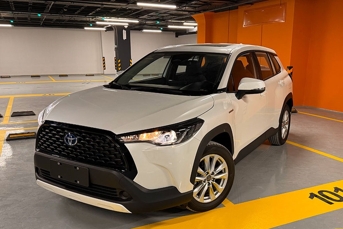 مقایسه هیوندای کونا و تویوتا کرولا کراس؛ انتخاب بهترین شاسی‌بلند 4.5 میلیاردی!