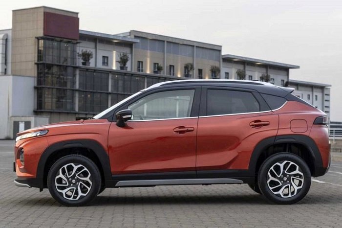 سوزوکی فرانکس؛ نه بزرگ به شاسی‌بلند وارداتی!  