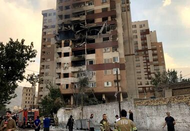 کودکان و زنان زیر آوارهای ساختمان نارمک