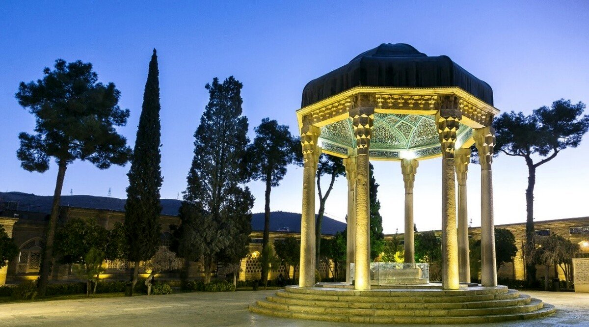 قیمت تور زمینی شیراز؛ سفر به شیراز با سه میلیون